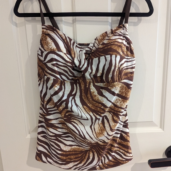 Pineapple Bay Women's Two-Piece Bathing Suit (16) - Picture 4 of 7